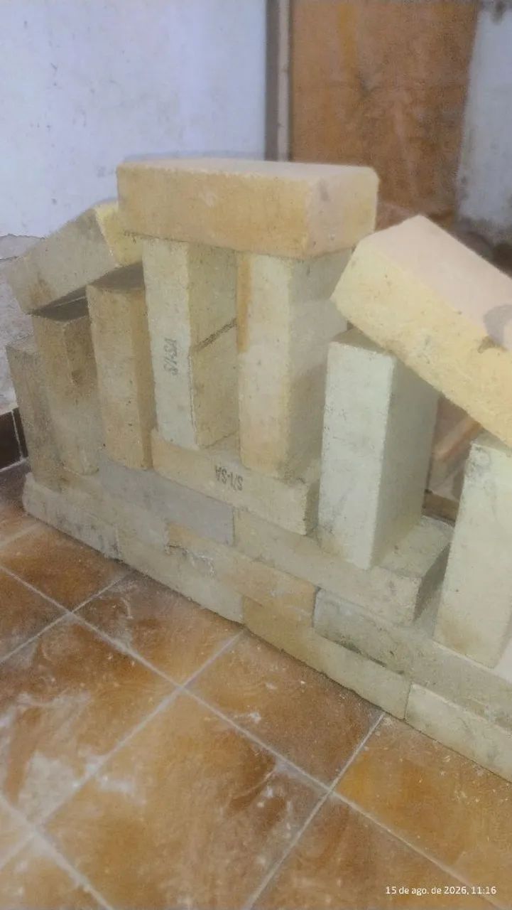Tijolo refratário 21 unidades serve para parte onde fica o carvão.  - Foto 3