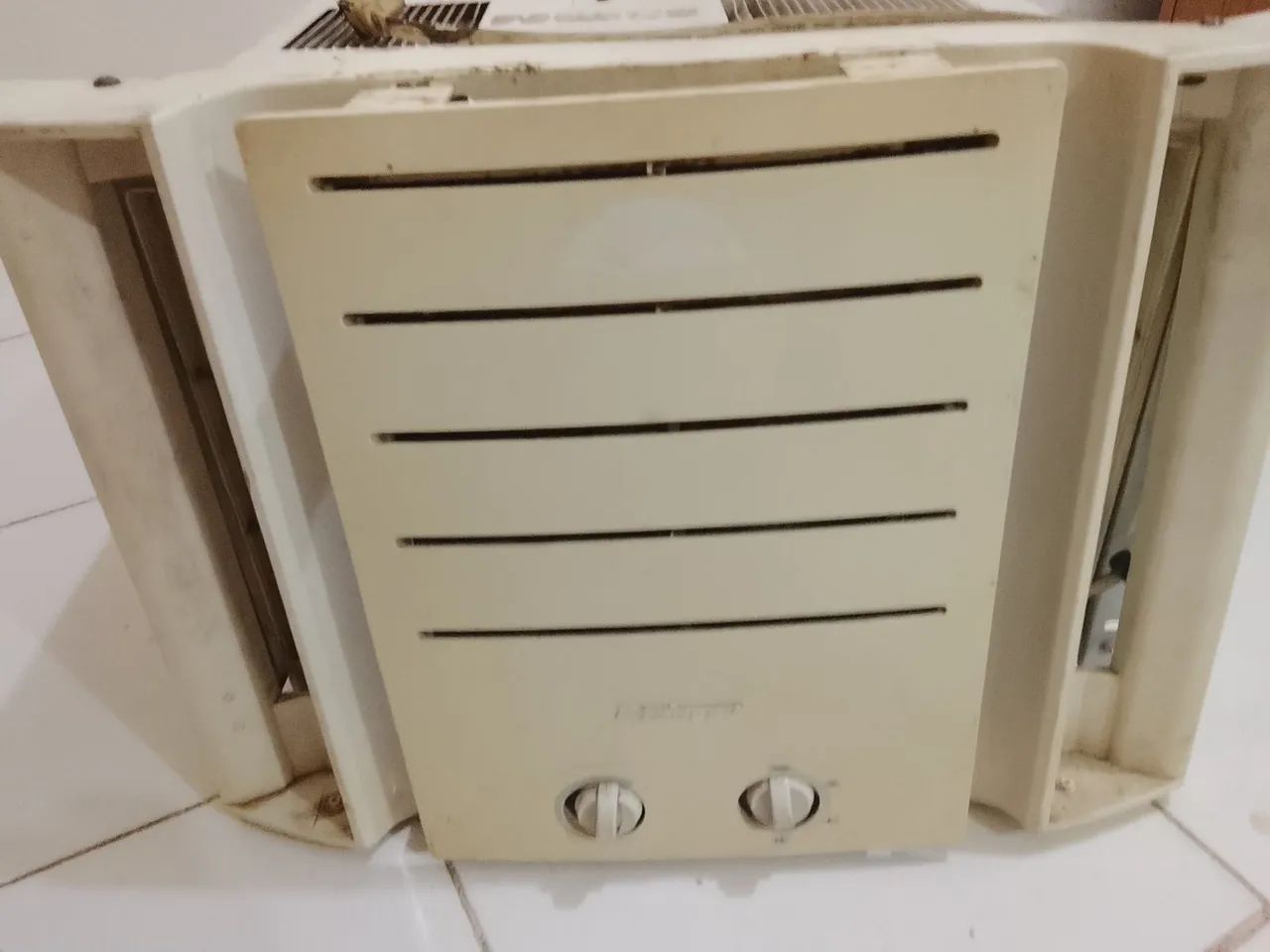 Ar condicionado de janela, 7500 BTUs - Foto 2