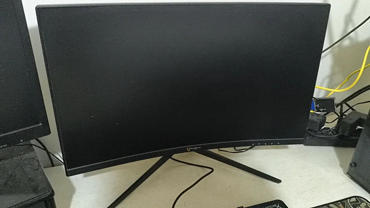 Computador Gamer + dois monitores e teclado - Foto 2