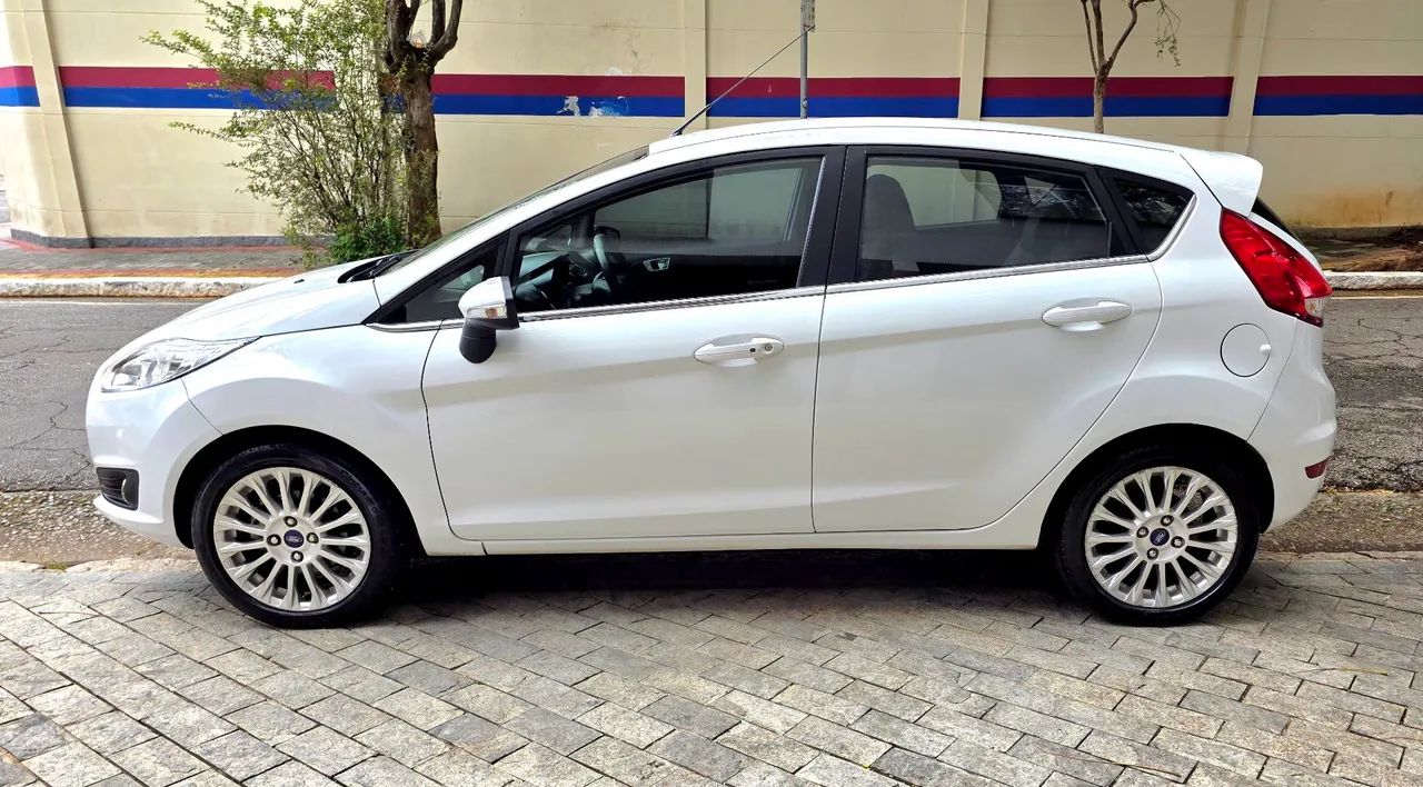 Ford Fiesta TIT./TIT.Plus 1.6 16V Flex Aut., foto 7 de 14