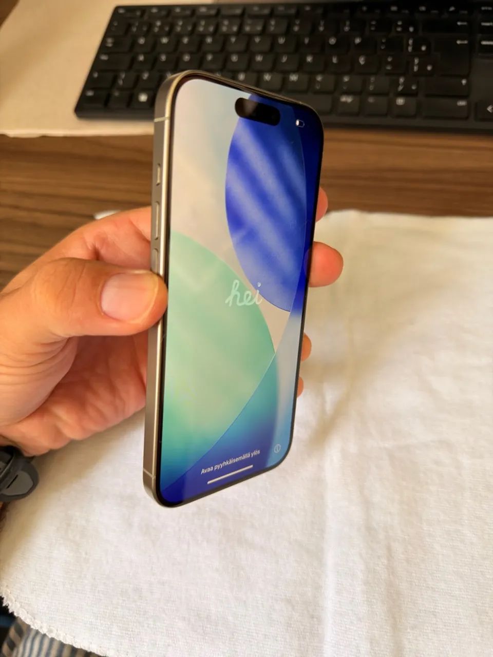 IPHONE 15 PRO - Foto 4