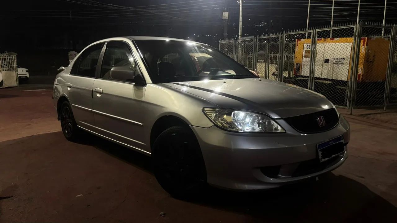 Honda Civic Sedan LX 1.7 16V 115cv Mec. 4P 2005