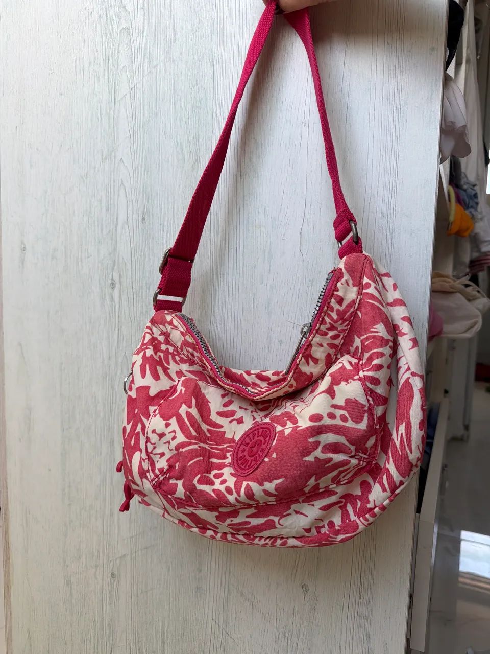 Bolsa Kipling seminova rosa - Foto 3