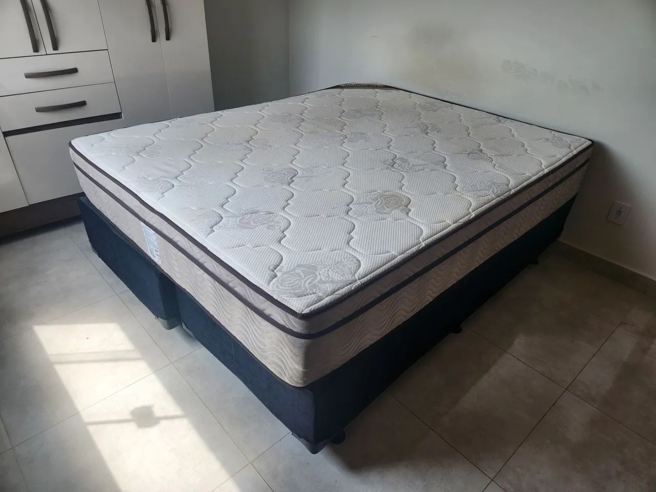 Cama completa Queen size
