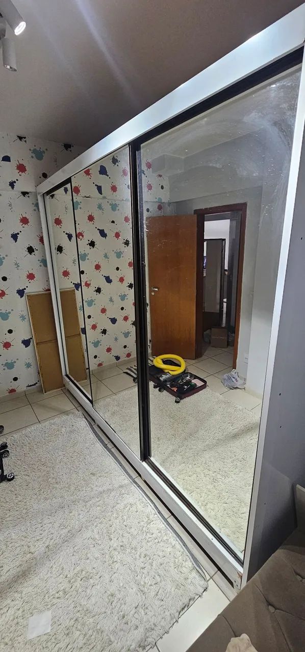 GUARDA-ROUPA GRANDE COM ESPELHO - Foto 2
