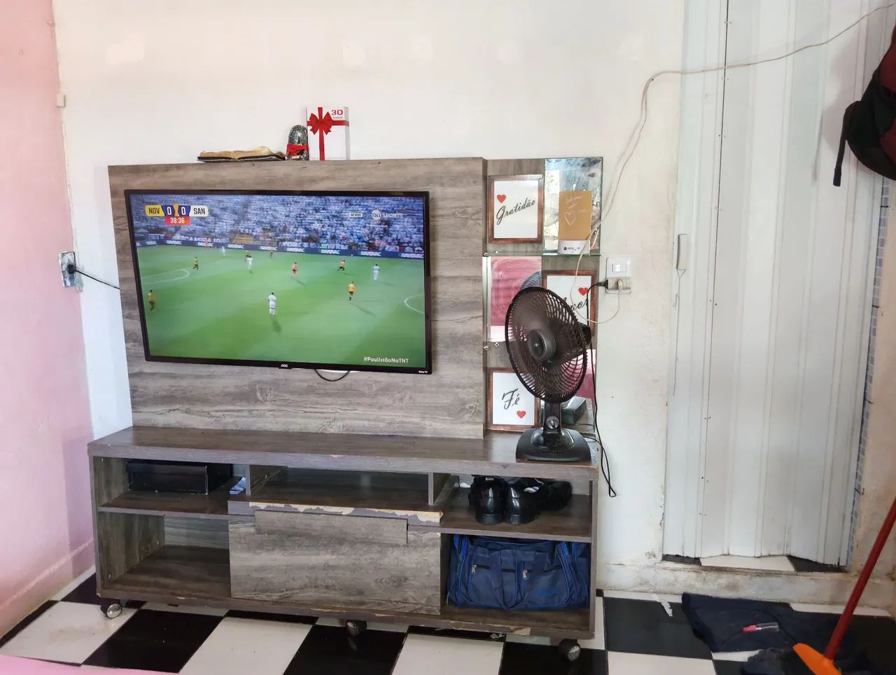 Tv 43 polegadas Roku aoc - Foto 5