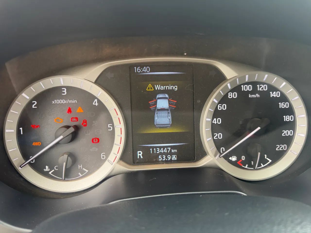 Nissan Frontier LE CD 4X4 2.3 Bi-TB Diesel Aut. 2018 - Foto 8