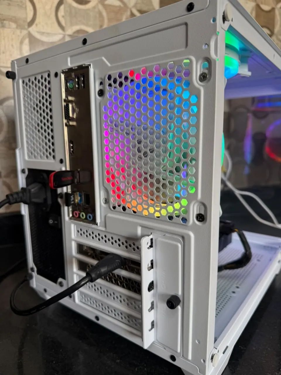 Pc Gamer Ryzen 4500 - RTX 2060 SUPER - 16GB DDR4 - Foto 4