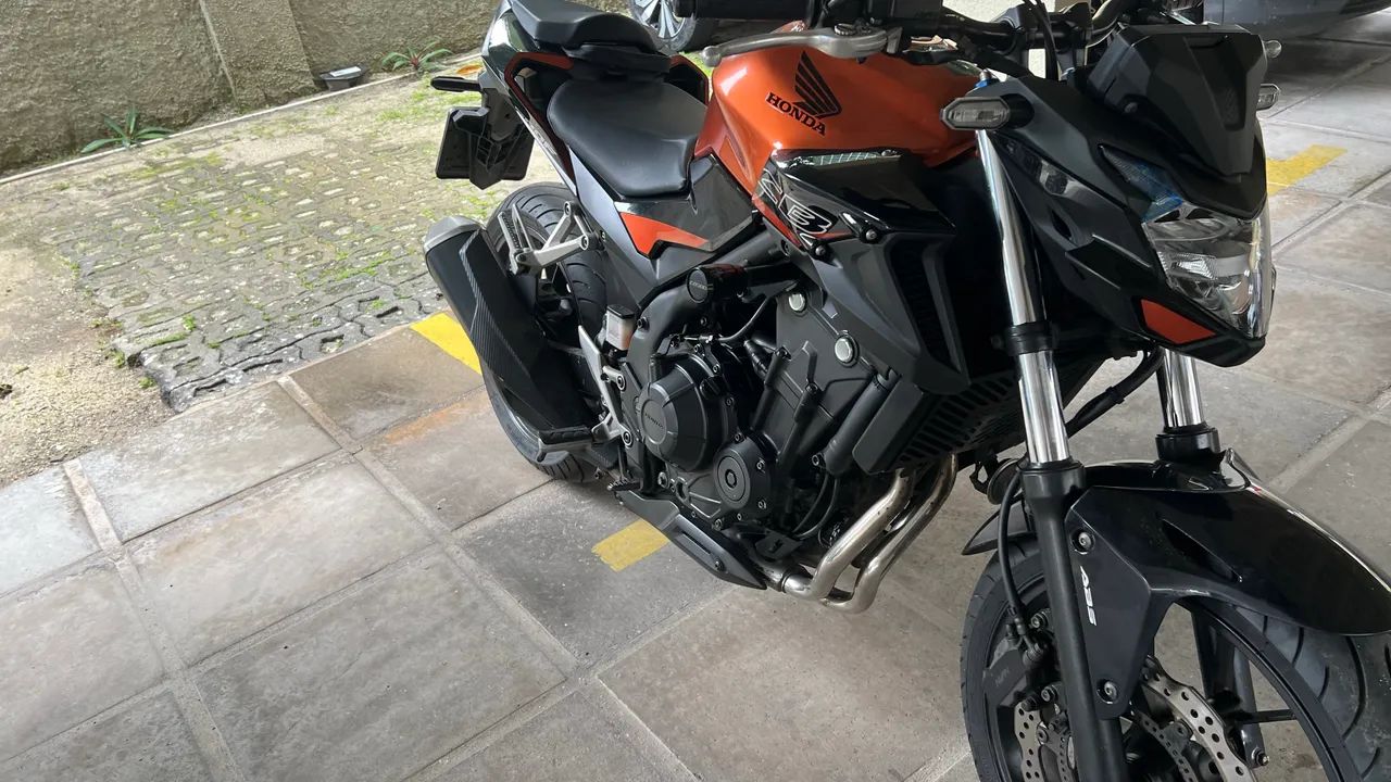 CB500 F. (MUITO NOVA)