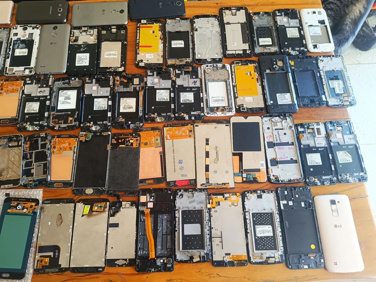 Lote de 88 telas para celulares  - Foto 4