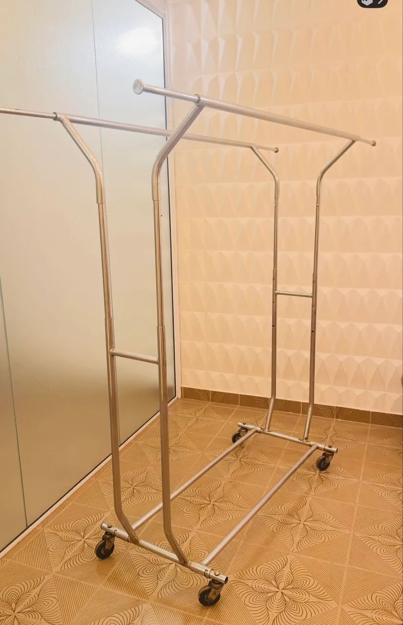 Arara dupla. Com bastões de extensão. Totalmente dobrável.  - Foto 2