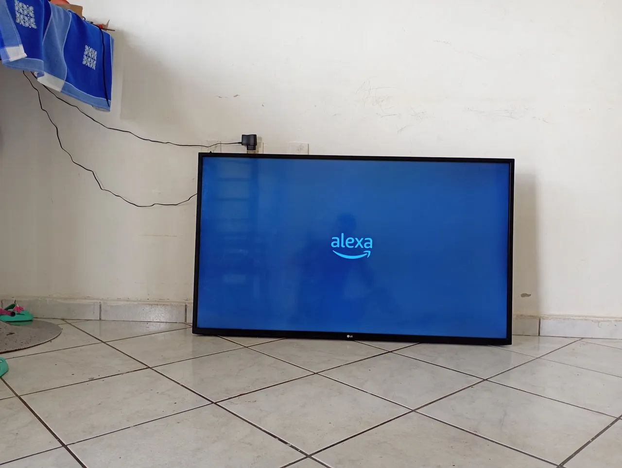 Tv smart 4k LG webos 50 polegadas Alexa wi-fi bluetooth ta com os plásticos novinha! - Foto 3