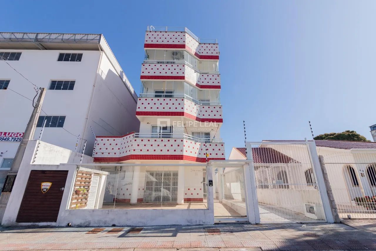 Cobertura triplex 3 dormitórios, sendo 1 suíte no Jardim Atlântico - Florianópolis