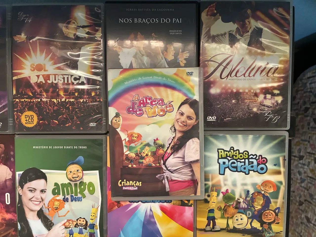 Coleção DVDs Diante do Trono - Foto 4