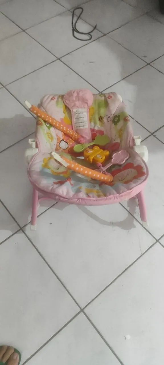 Cadeirinha de balanço para bebe  - Foto 2