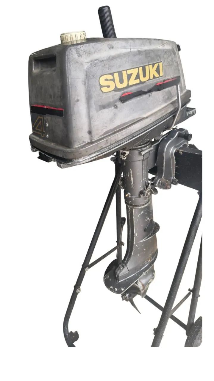 Motor de Popa Suzuki 4HP funcionando perfeitamente 