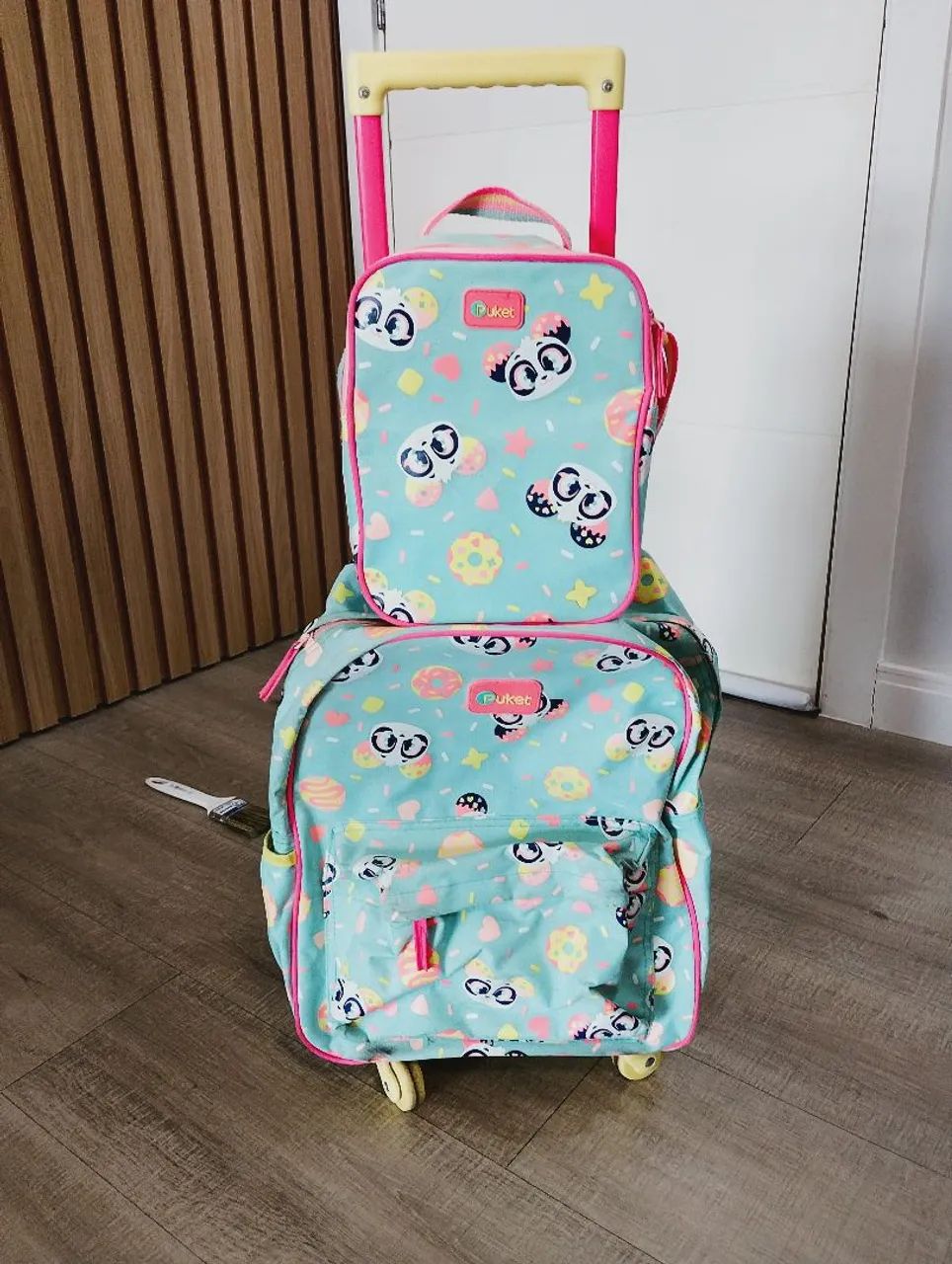 Mochila e Lancheira Puket com rodinhas 