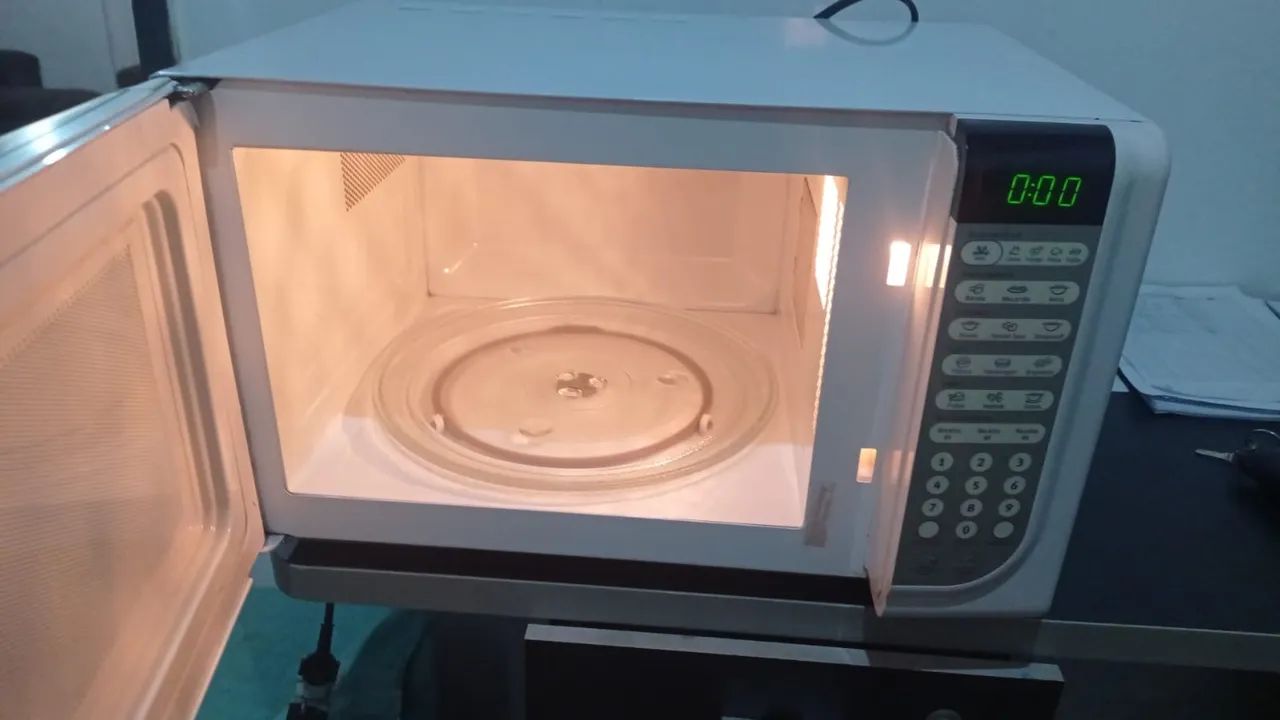 Microondas Electrolux 31litros - Foto 3