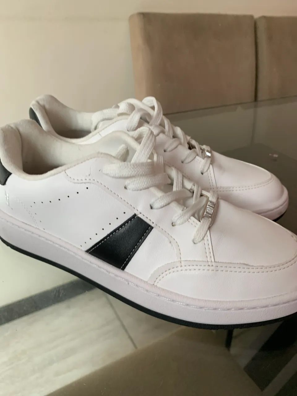 Tênis Vizzano branco casual - novo e confortável - Foto 2
