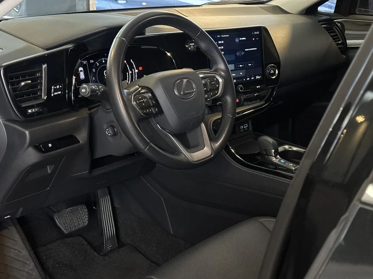 Lexus NX-350h NX-350H, foto 5 de 20