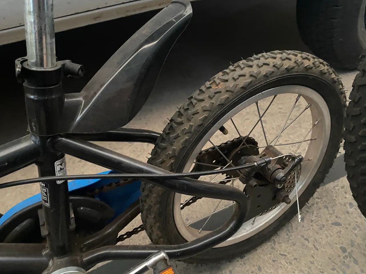 Bicicleta Btwin Aro 16 Azul e Preta - Foto 3