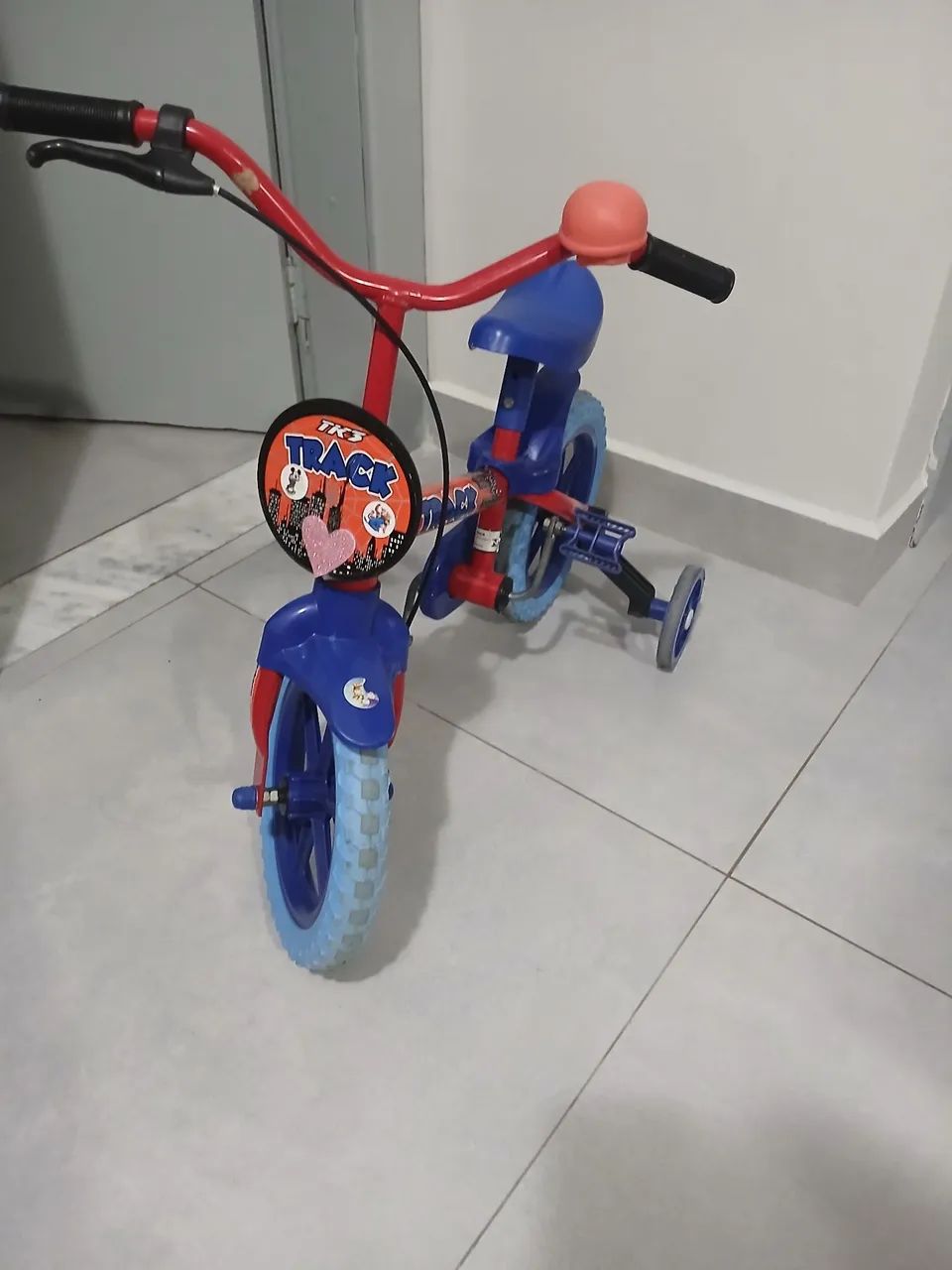 Excelente bicicleta infantil  - Foto 2