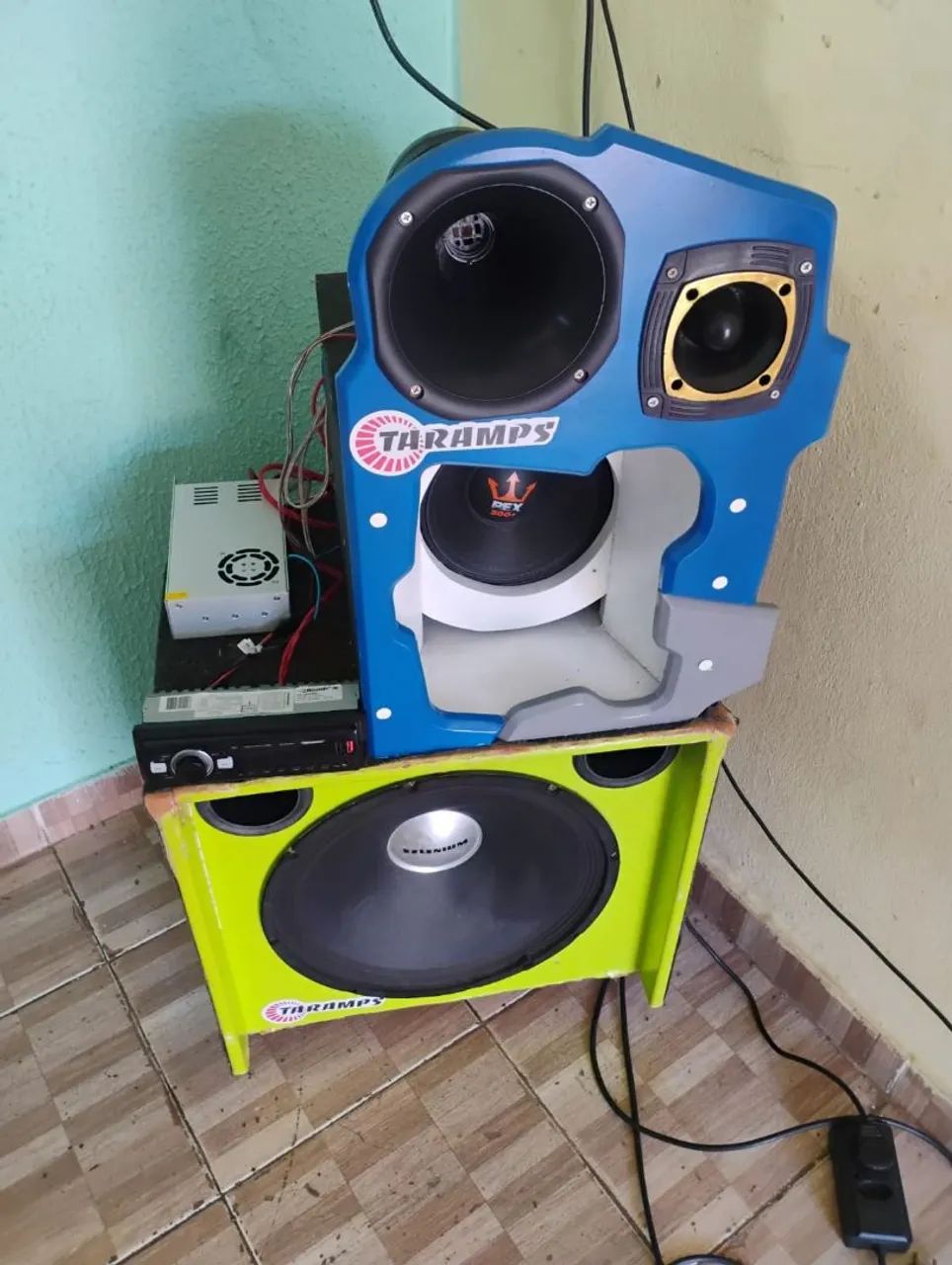 Som automotivo completo 