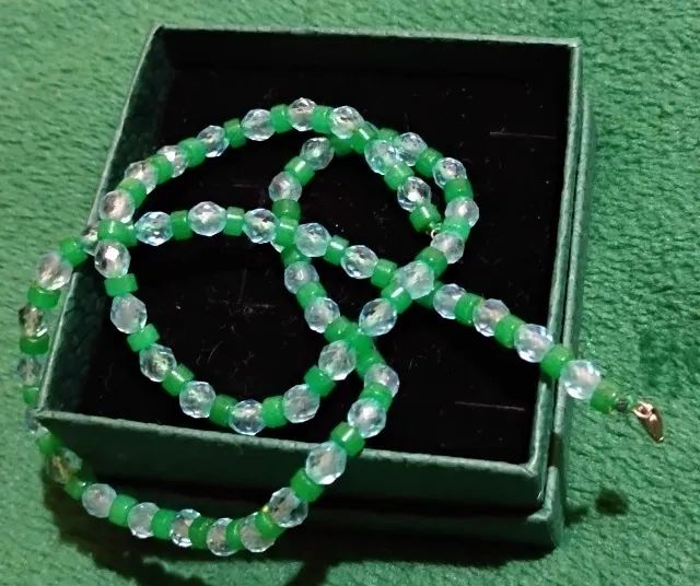 Colar de topázios naturais e jade verde - Foto 3
