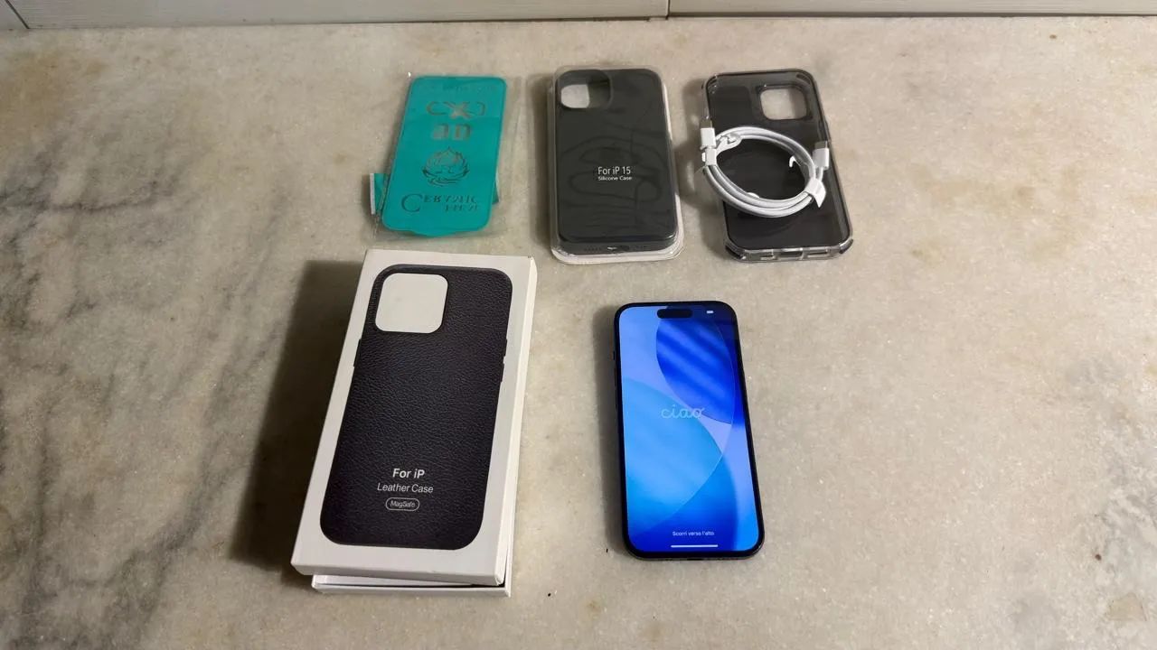 Iphone 15 128gb na garantia! Estado de Zero! - Foto 4