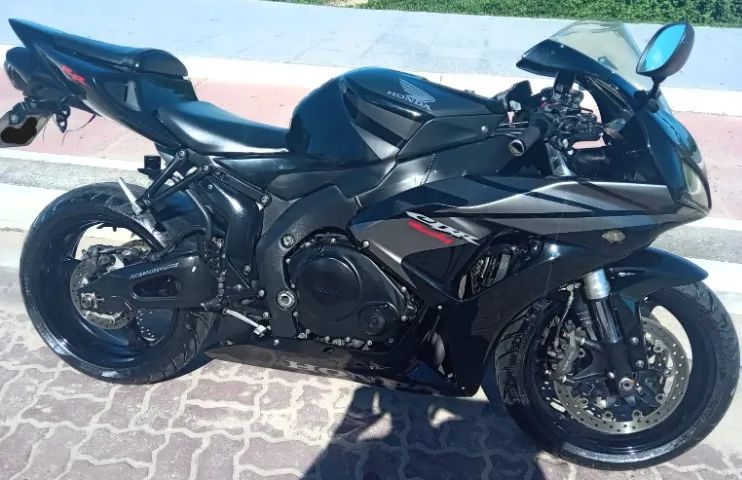 CBR 1000RR - Foto 2