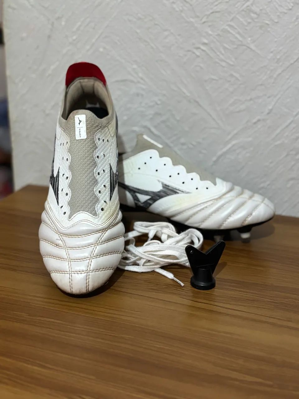 【いつこ】 Decathlon | Chuteira de Campo Masculina Mizuno Morelia Neo IV