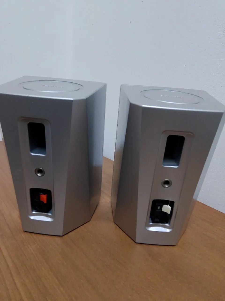 Caixas de som Philips para som ambiente - Foto 2