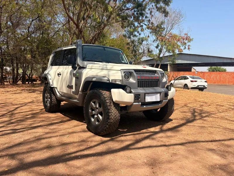 Troller T-4 T-4 4x4 3.2 20V Tdi Cap. Rígida Diesel 2017