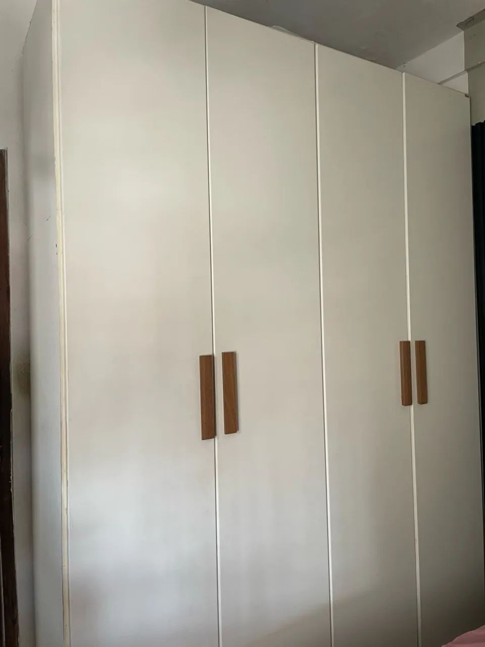 Guarda roupa de madeira - Foto 4