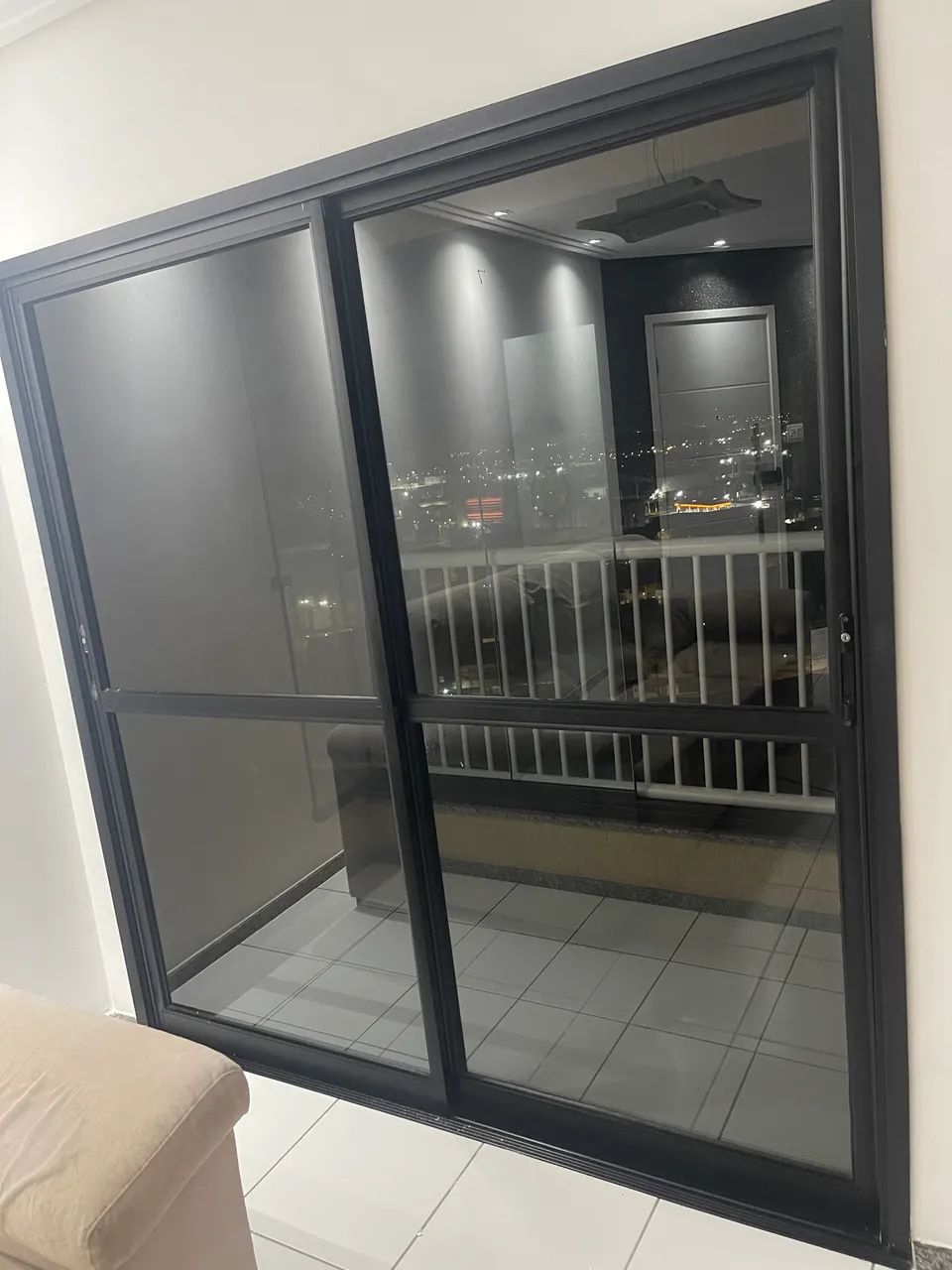 Vendo está porta de correr. - Foto 2
