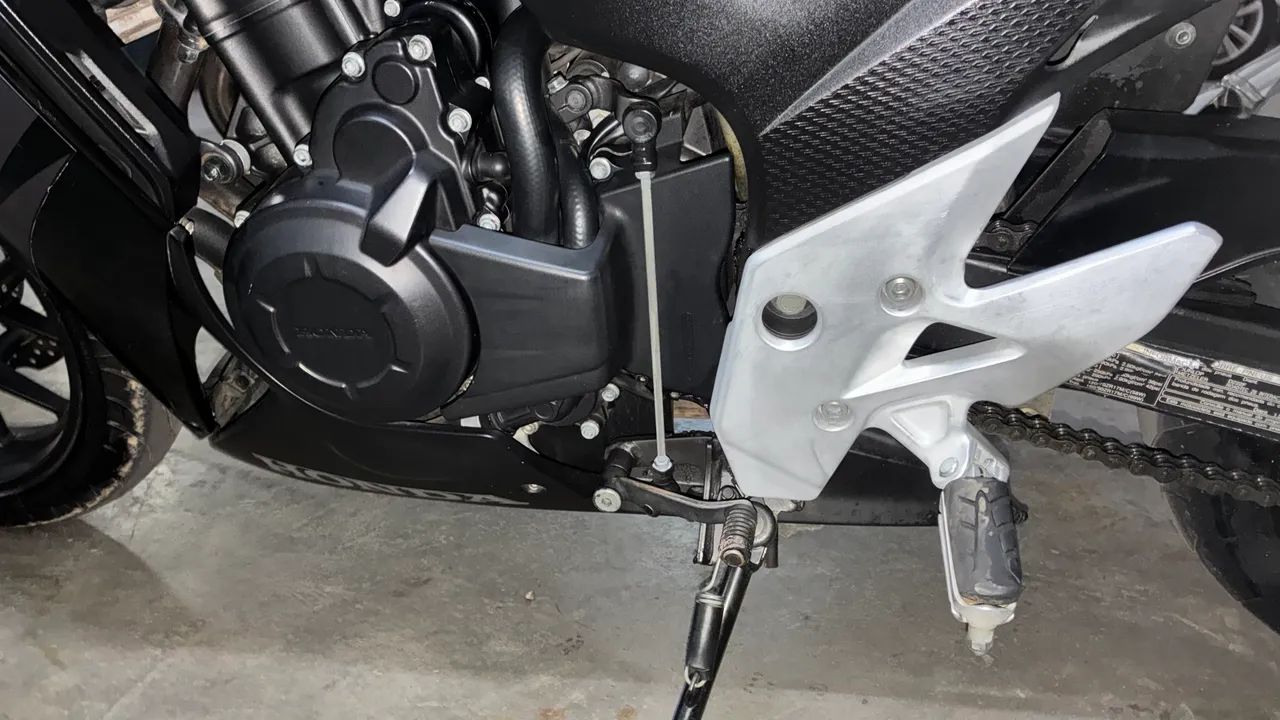 CBR 500R 2015 - Foto 4