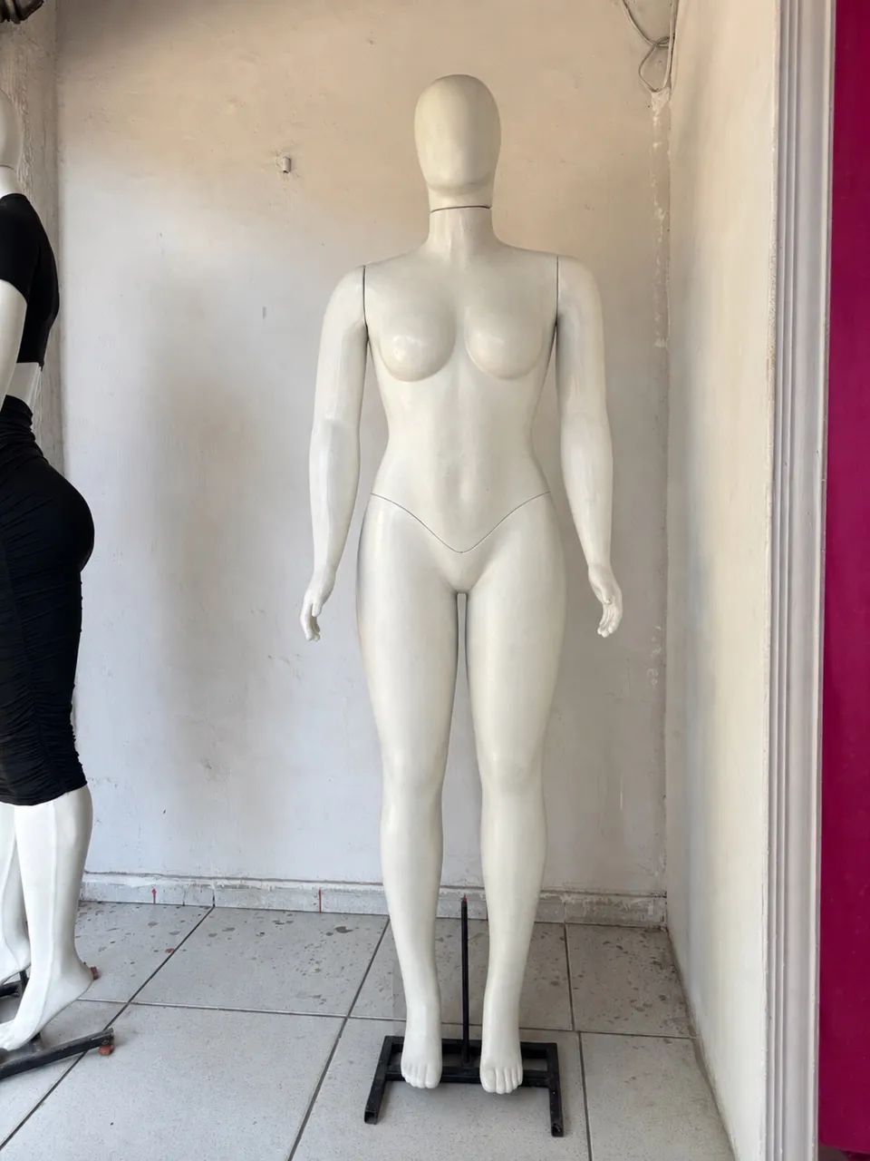 Manequim feminino plus 