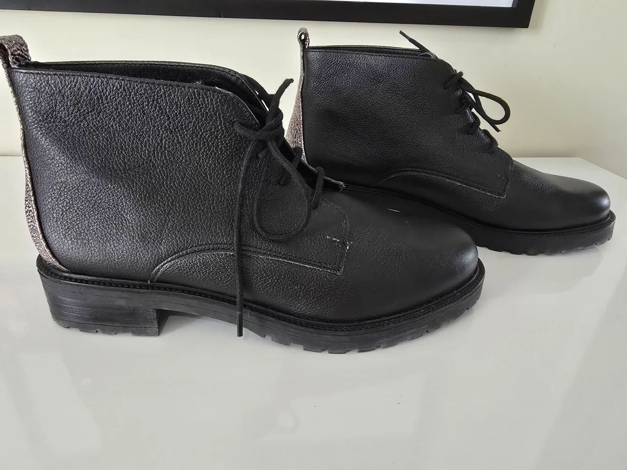Bota couro legitimo  NOVA!  - Foto 3