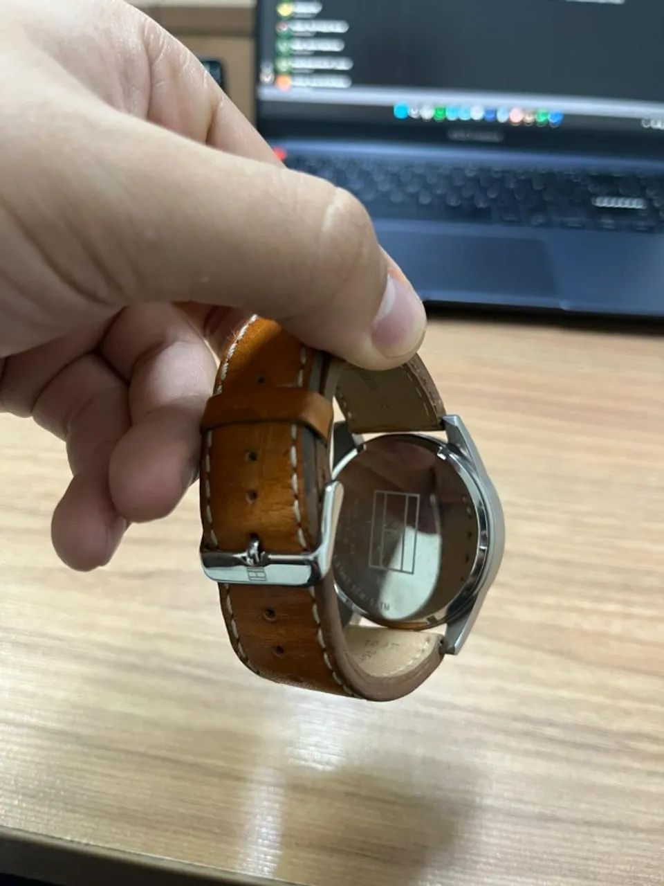 Relógio Tommy Hilfiger 44mm - Foto 2