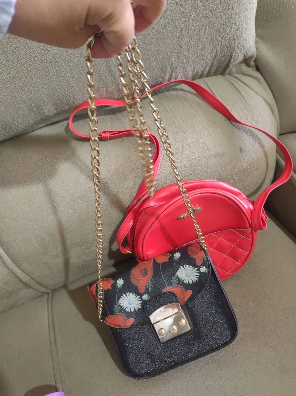 Três bolsas. 40 reais  - Foto 2