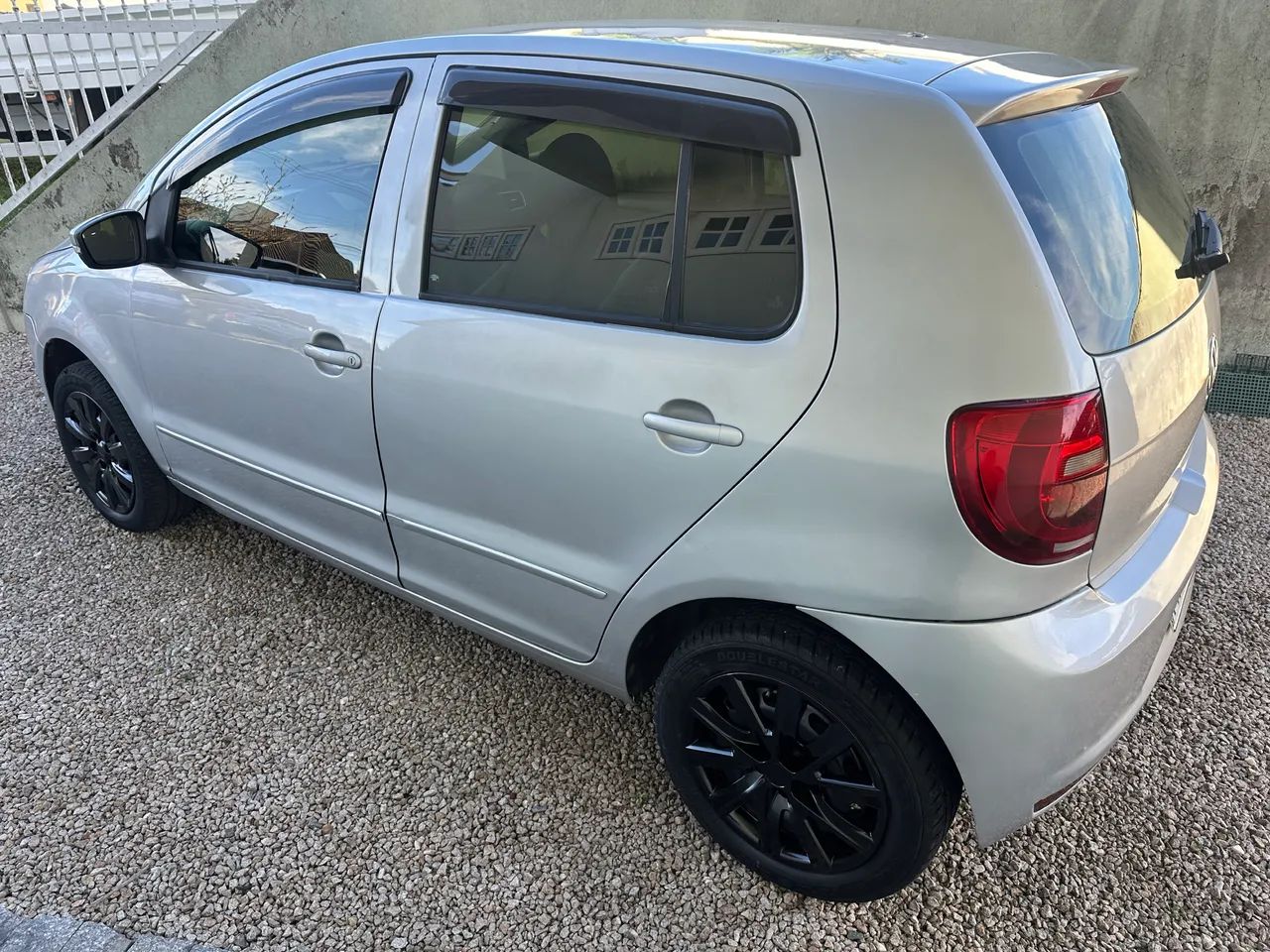 Volkswagen Fox 1.0 MI Total Flex 8V 5P 2012 - Foto 4