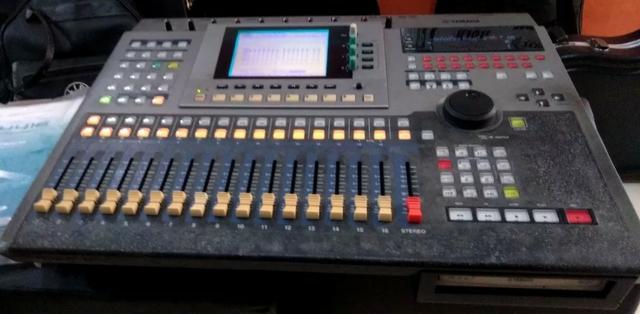 Mesa de som Yamaha AW-4416 Workstation - Foto 2