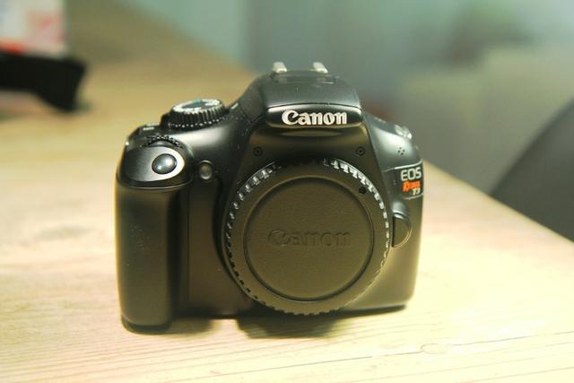 Câmera Canon Rebel T3 + Lente + Tripé De Mesa + Bolsa - Foto 3