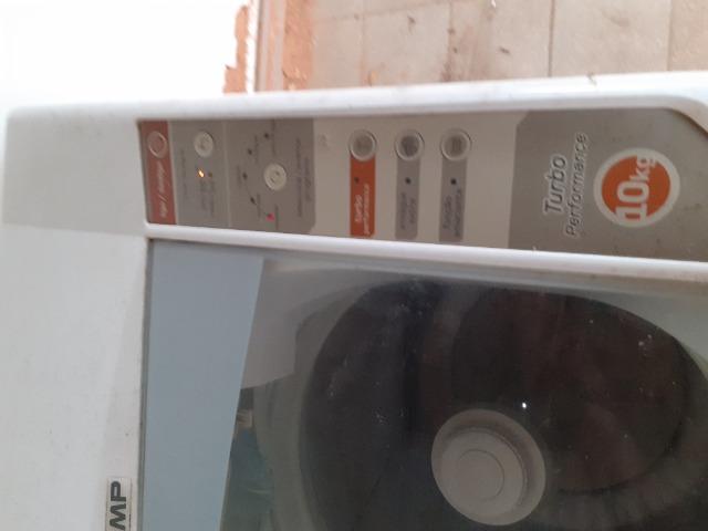 Vendo máquina de lavar Brastemp 10kg* defeito - Foto 2