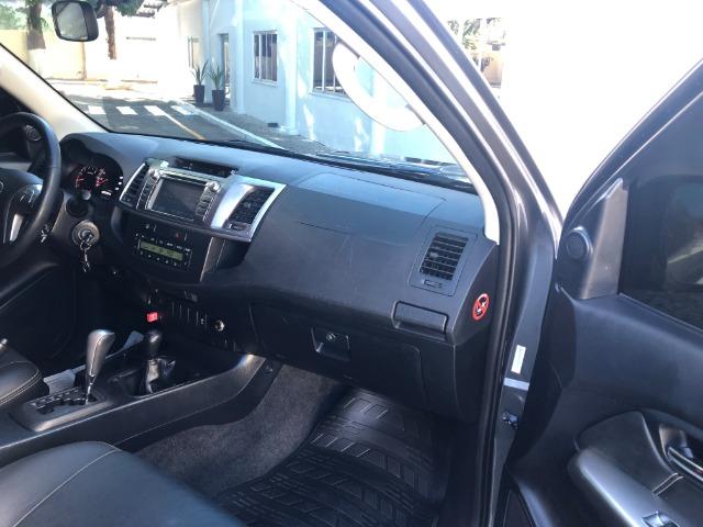 Hilux SRV 3.0 4x4 Aut 13/14 c/ controle de estabilidade - Foto 3