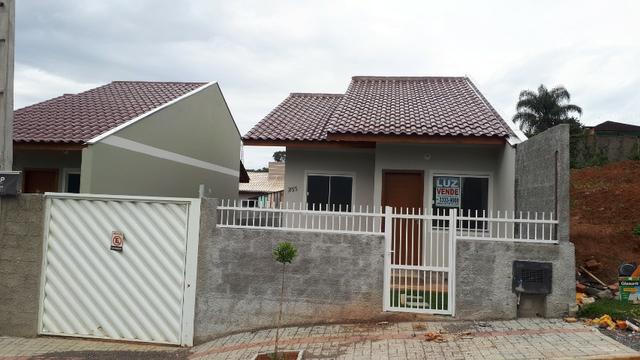 Casa nova com 02 dormitórios