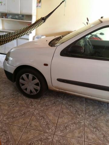 Clio - Foto 3
