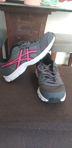 Tênis asics Feminino