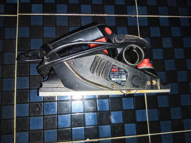 Plaina elétrica skil 550w - Foto 3
