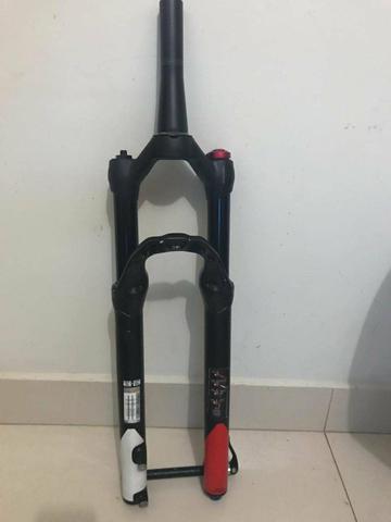 Vendo Suspensão Manitou Machete 29 - 15mm - Foto 2
